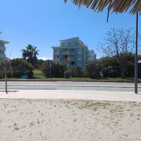 Sophie's Magic Seaview Apartment *